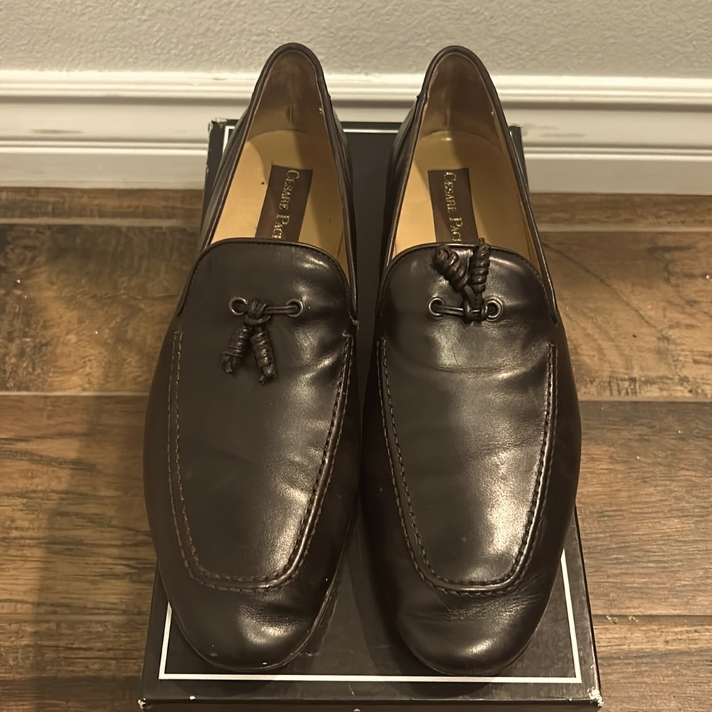 Classic Cesare Paciotti Men’s Dk Brown Italian leather tasseled loafers 11 US